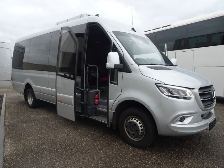 mercedes benz sprinter